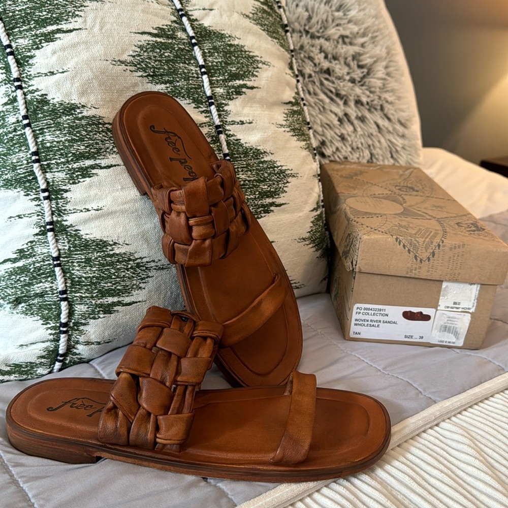 NEW IN BOX Free People Woven River Sandal Tan-Size 39 - Picture 3 of 8